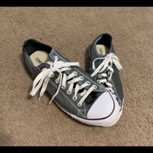 🎉🎉Navy (actually called denim color) Converse!🎉🎉